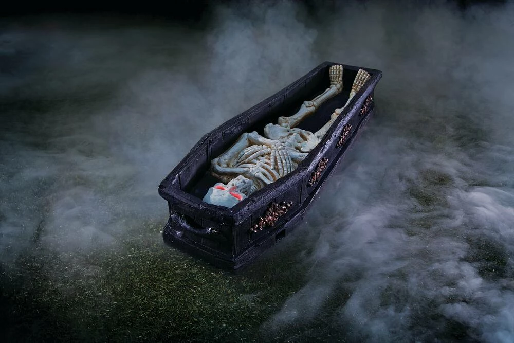 For Living Human Skeleton In Coffin With LED Lights For Halloween Decorations, Black, 4-ft - Image 3